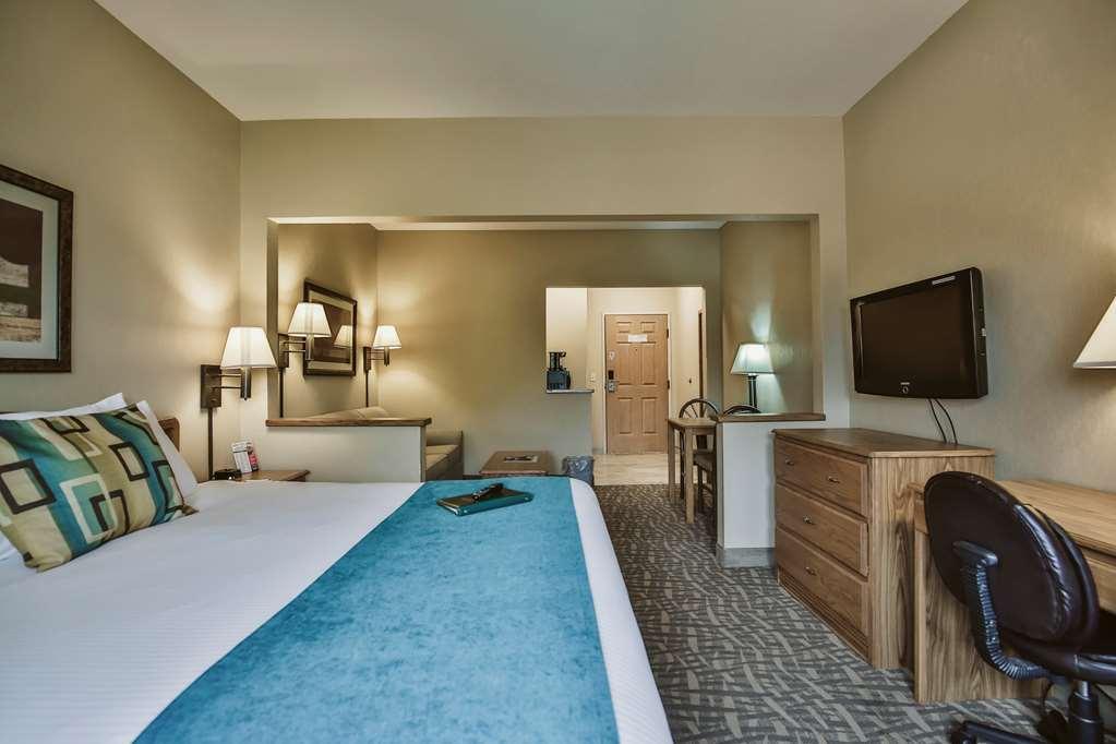 Everspring Suites Bismarck Habitación foto